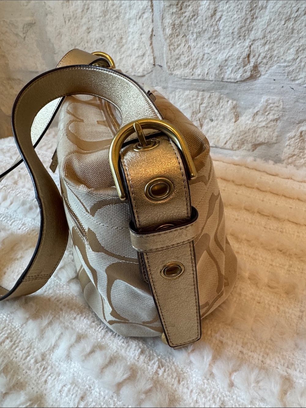Coach Khaki/Chalk Signature Canvas Shoulder Bag - Like New, Vibrant - Picture 8 of 12